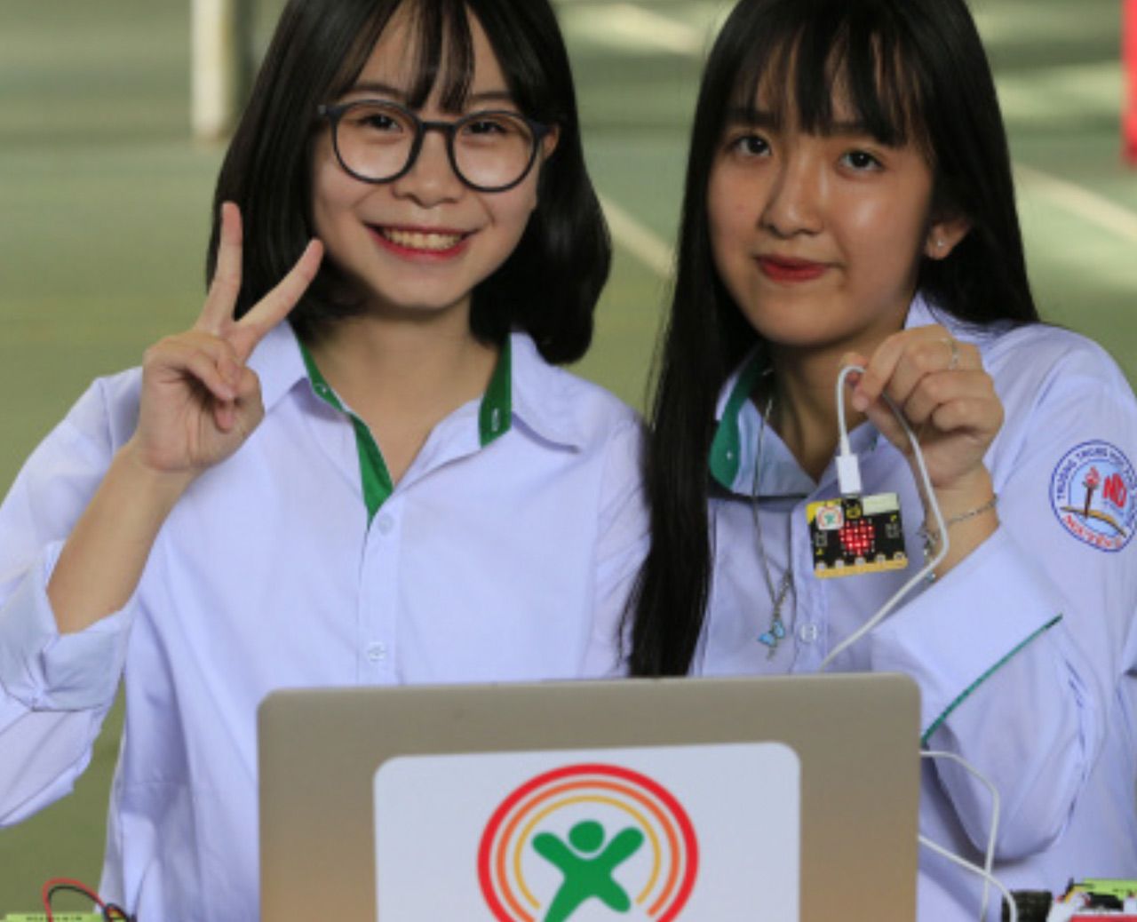 Dariu Foundatin - Code Club - 4 Children